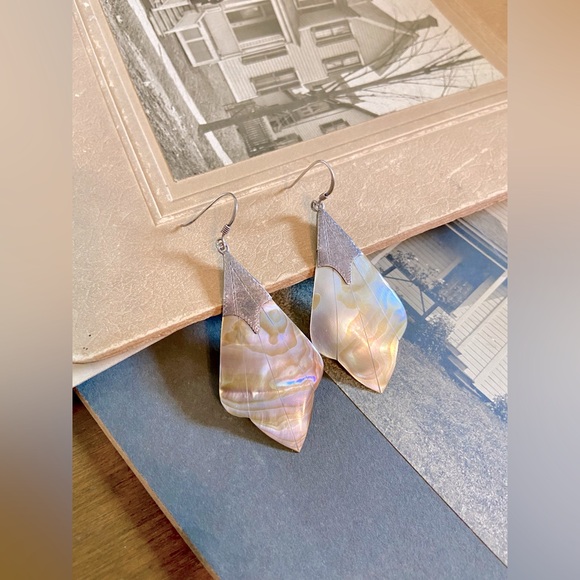 SOLD-Vintage Stylized Fan Leaf shaped Abalone Shell & Sterling Drop Earrings - Picture 3 of 15